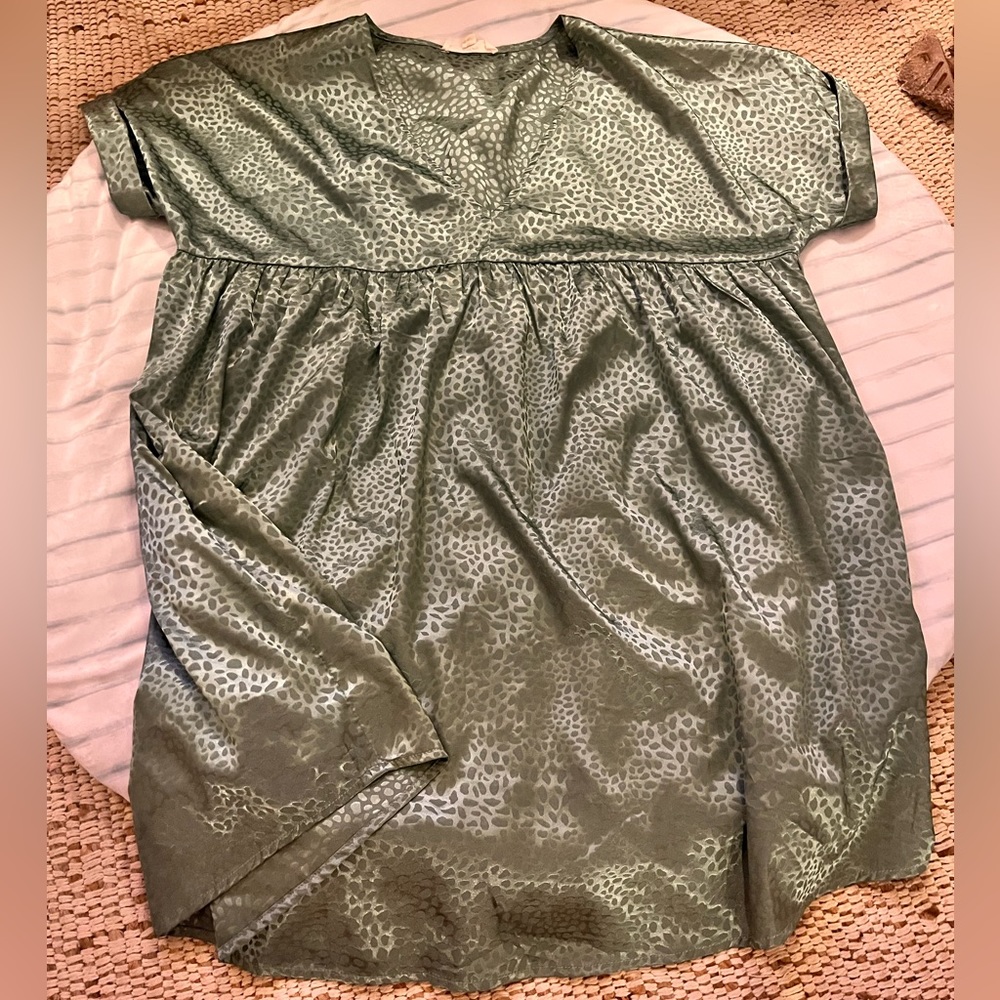 ENTRO LEOPARD SHINE BABYDOLL DRESS